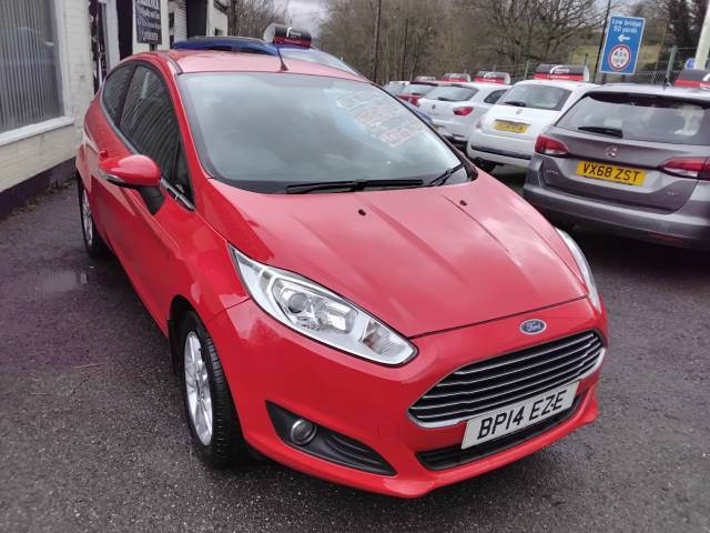 Ford Fiesta 1.25 82 Zetec 3dr Hatchback Petrol Red